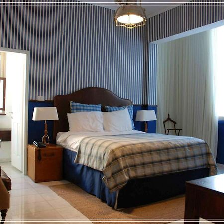 Bugrashov Beach 88 Hotel And Spa تل أبيب المظهر الخارجي الصورة